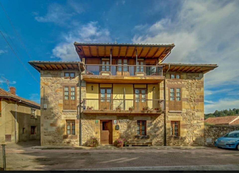 Corral Mayor La Serna (Cantabria)